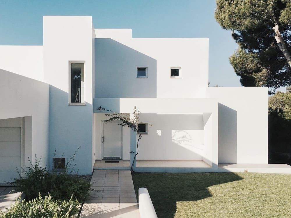 Coastline Estates — Boutique Brokerage