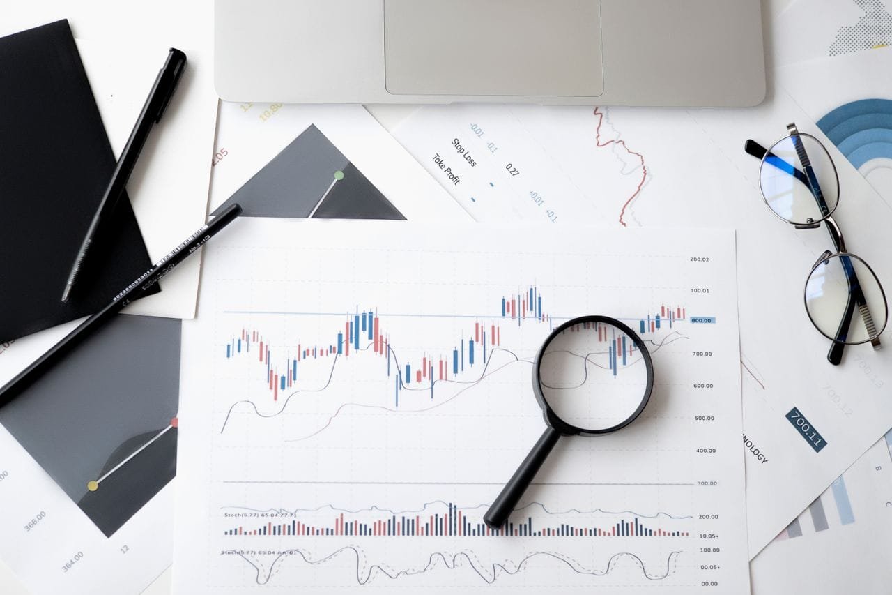 SEO analytics dashboard showing rankings growth for a real estate website